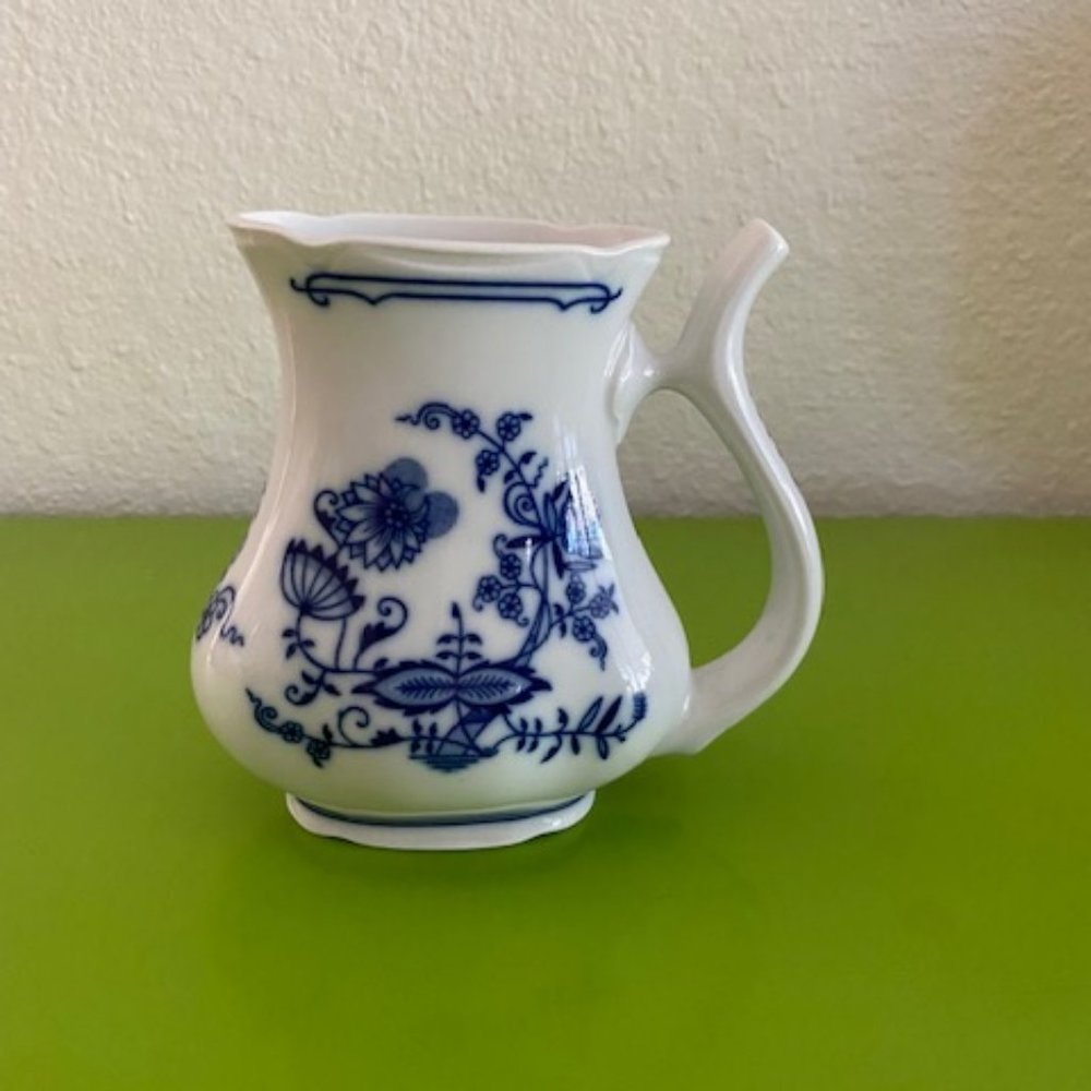 VINTAGE LEANDER 1946 SIPPING MUG
